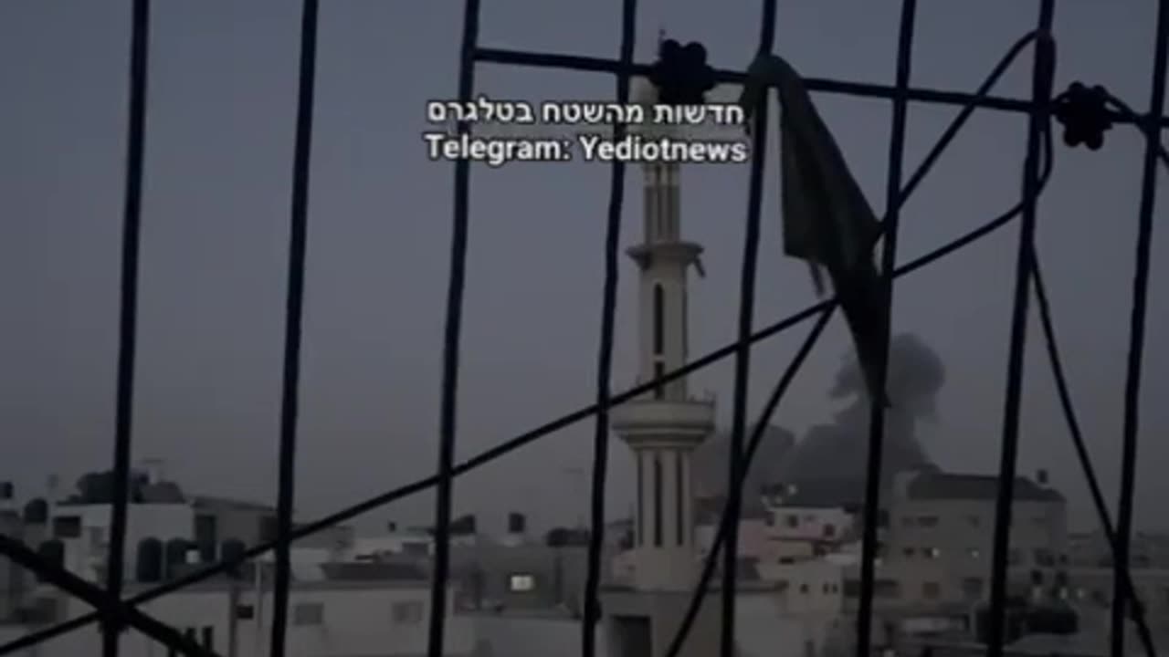 Extensive air force strikes across Gaza