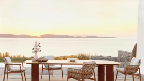 🌈Family dinners just got cozier outdoors. 🪑