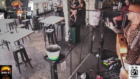 LIVE Music Everyday!