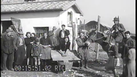GERMAN PRISONERS EV... - GERMAN PRISONERS EVACUATED TO NAPLES; GERMAN PLANES DIVE BOM - 428-npc-1533