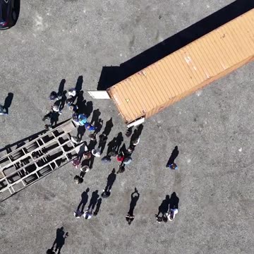 Committed to delivering the best, one container at a time! 🚛📦| USA Containers