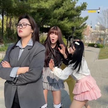 😂#Newfunnyvideo2025 #Viralfunnyvideos #trendingvideos #comedytime #bestreaction😂😂😂