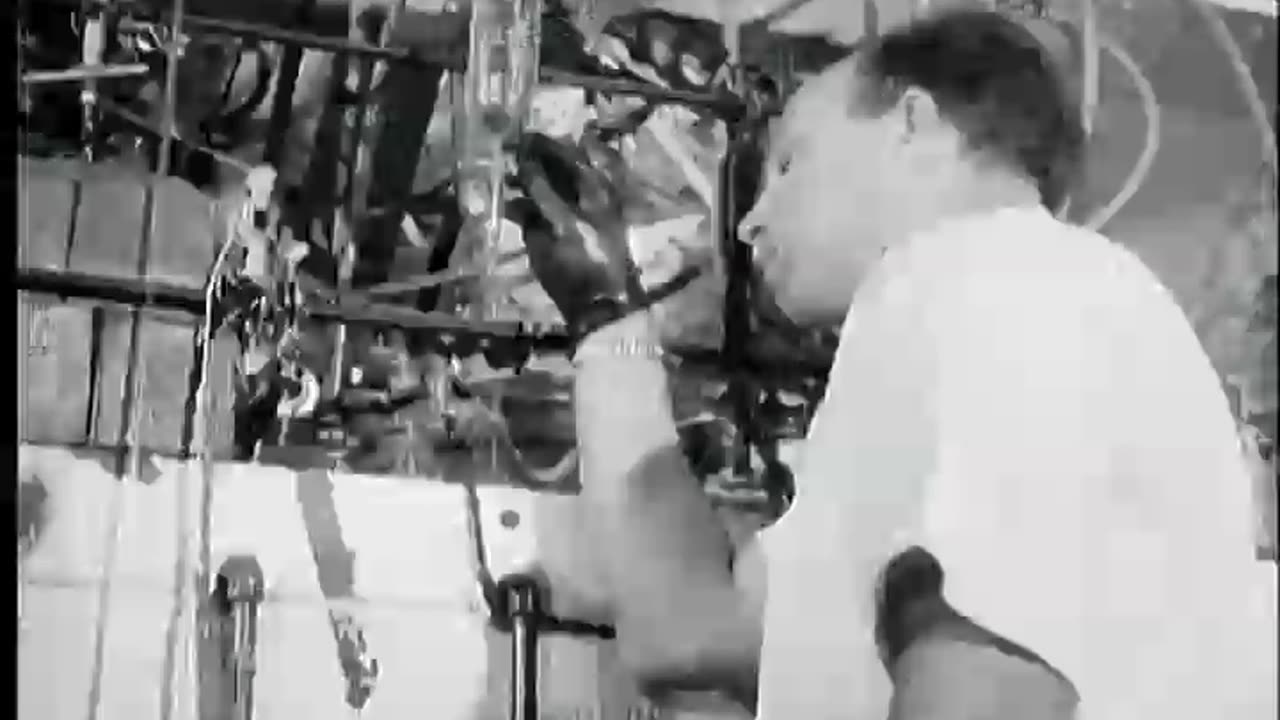 INSIDE THE ATOM - INSIDE THE ATOM - 111-of-46