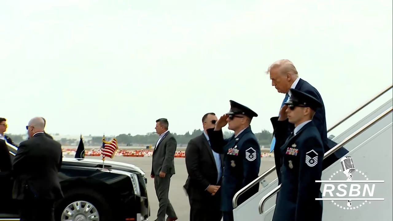 WATCH: President Trump disembarks from Air Force One after Landing at PBI - 3/28/25