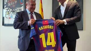 The new number 14 for Barcelona: Marcus Rashford.