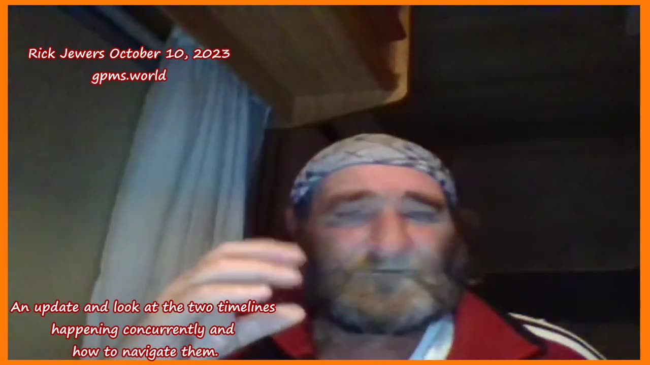 How to navigate the two timelines