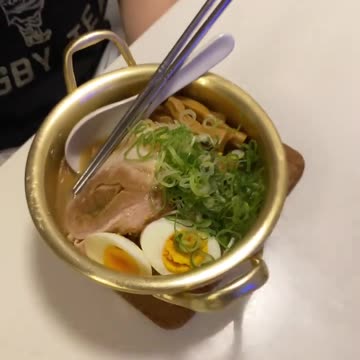 Tried That Viral Chopstick Hack… Total Fail 😂 #LunchboxIdeas