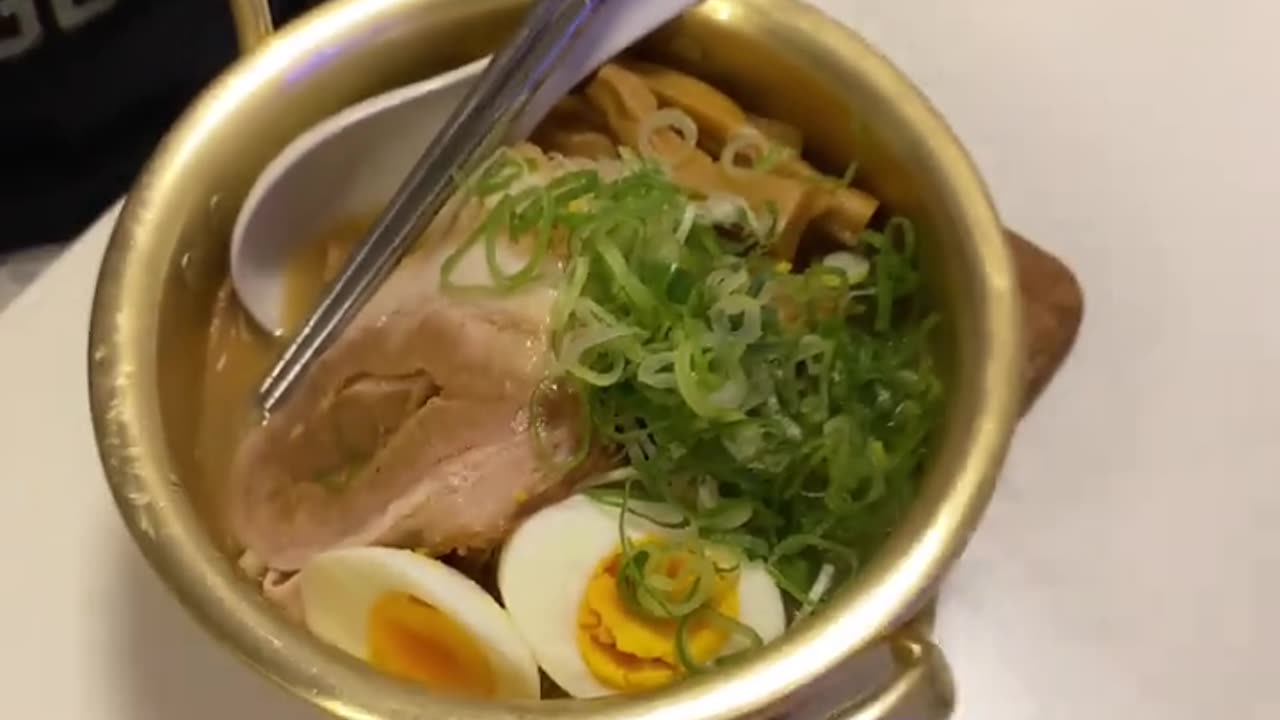 Tried That Viral Chopstick Hack… Total Fail 😂 #LunchboxIdeas