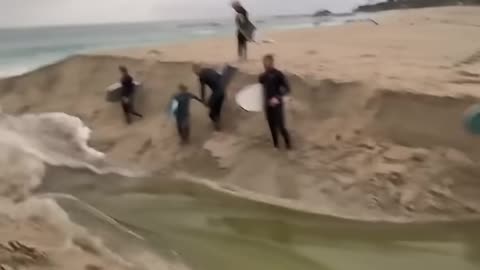 Small trench Connects River to Ocean! #shorts #asmr #oddlysatisfying #waves #weird #surfing