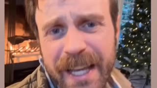 🎅🏻🎄🎁 Merry Christmas to All of Our Vaccinated Friends and Family! 💉⚠️