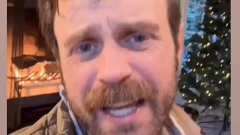 🎅🏻🎄🎁 Merry Christmas to All of Our Vaccinated Friends and Family! 💉⚠️