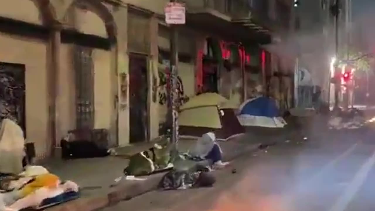 π¨πΊπΈ THIS IS WHAT AMERICA LOOKS LIKE!WHY IS TRUMP Sending money to ISRAEL