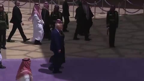 Trump meets with Salman