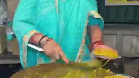 Famous aunty maggi making