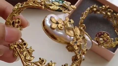 Handmade turkish work with morther of pearl bangle