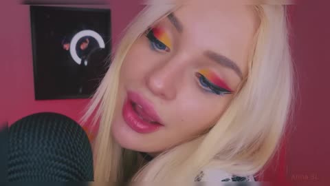 ASMR finger liking sweet