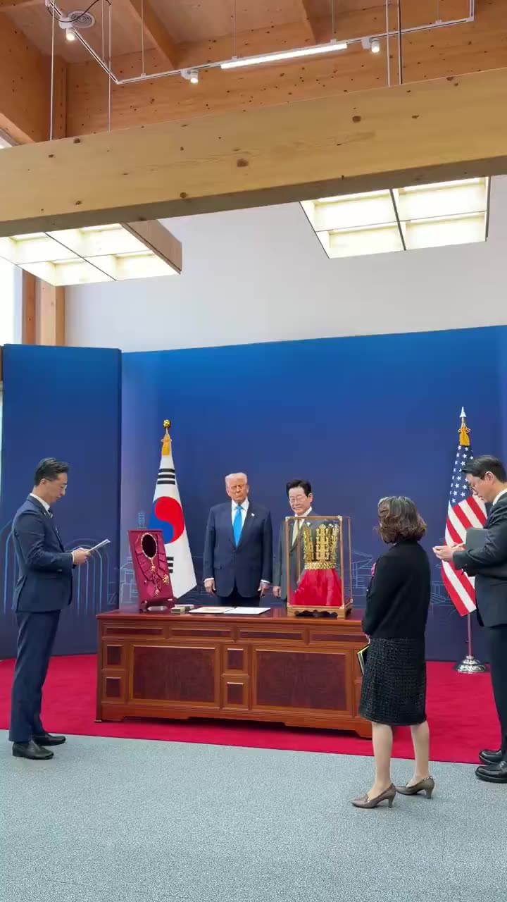 the FIRST American President to RECEIVE this” the ‘Grand Order of Mugunghwa’