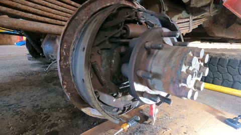 Destroying a rear brake drum