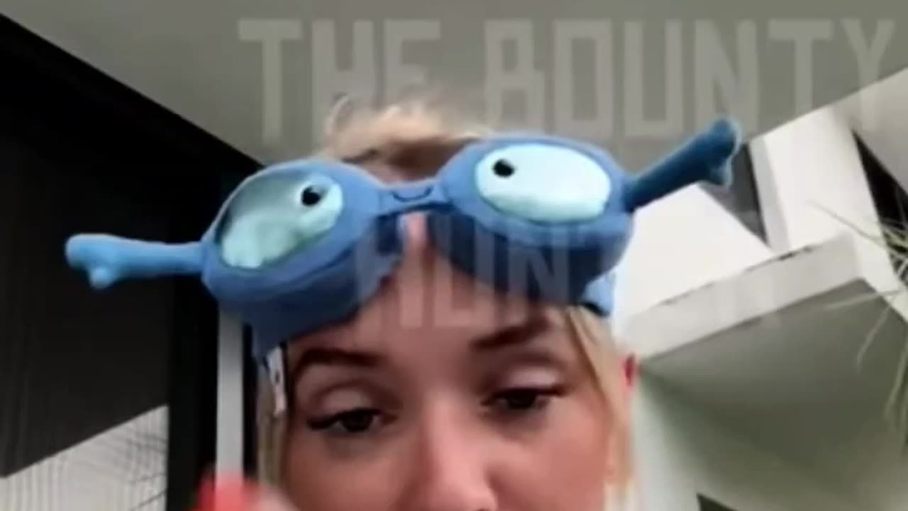 STRONG & INDEPENDENT MENTAL BREAKDOWNS - VOL. 1,818