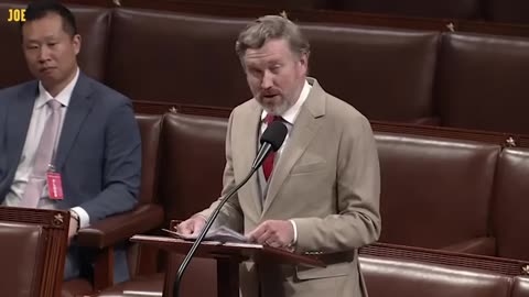 Massie turns on Trump over Venezuela