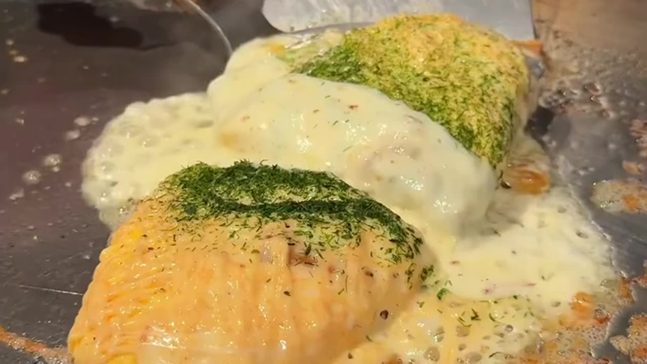 How to make delicious omelette mozzarella cheese