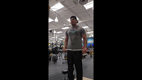 #barbell #barbellcurl #planetfitness #lafitness #chuzefitness #preworkout
