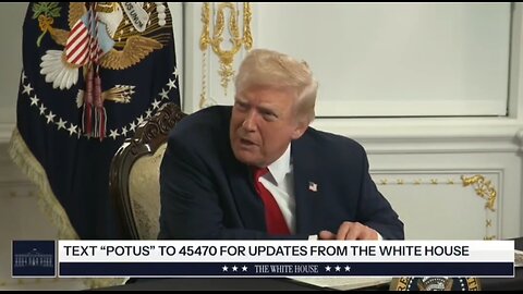 Trump ABSOLUTELY RUINS Fake News Reporter