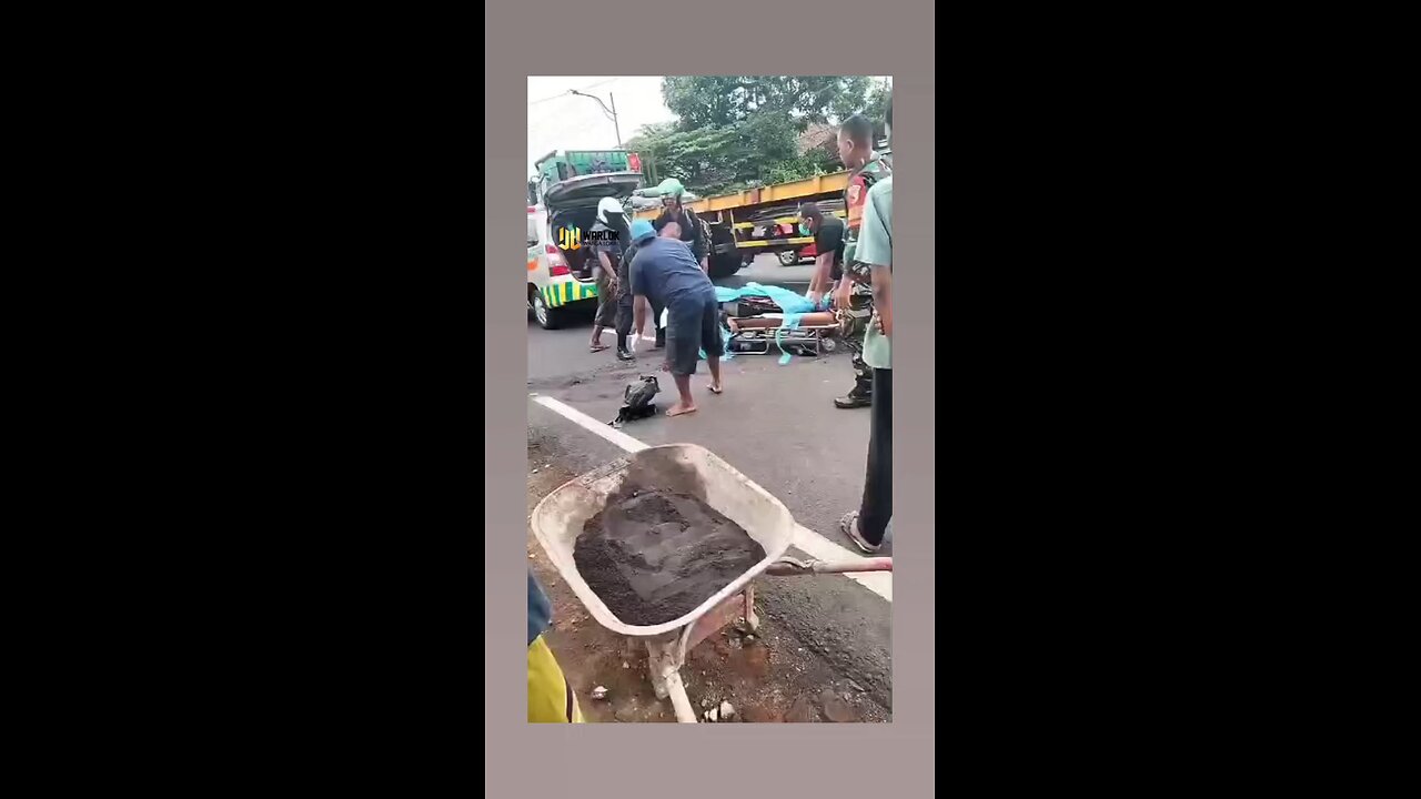 fatal collision ka sand truck