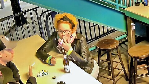 Candid Sexy Smoking Woman 790