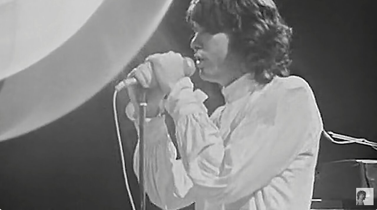 The Doors - When The Music's Over (Official Video) 1968