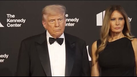 TRUMP❤️🇺🇸🥇🪽🕺🎉ARRIVES AT KENNEDY CENTER🤍🇺🇸🏅🪽🎫💃OPENING NIGHT💙🇺🇸🏅🪽🎻🏩⭐️