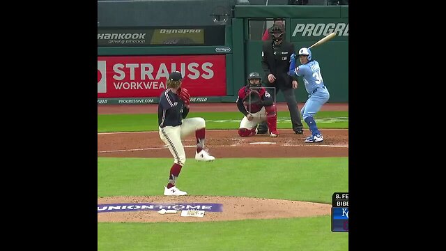MLB - Austin Hedges unleashes the cannon 💥