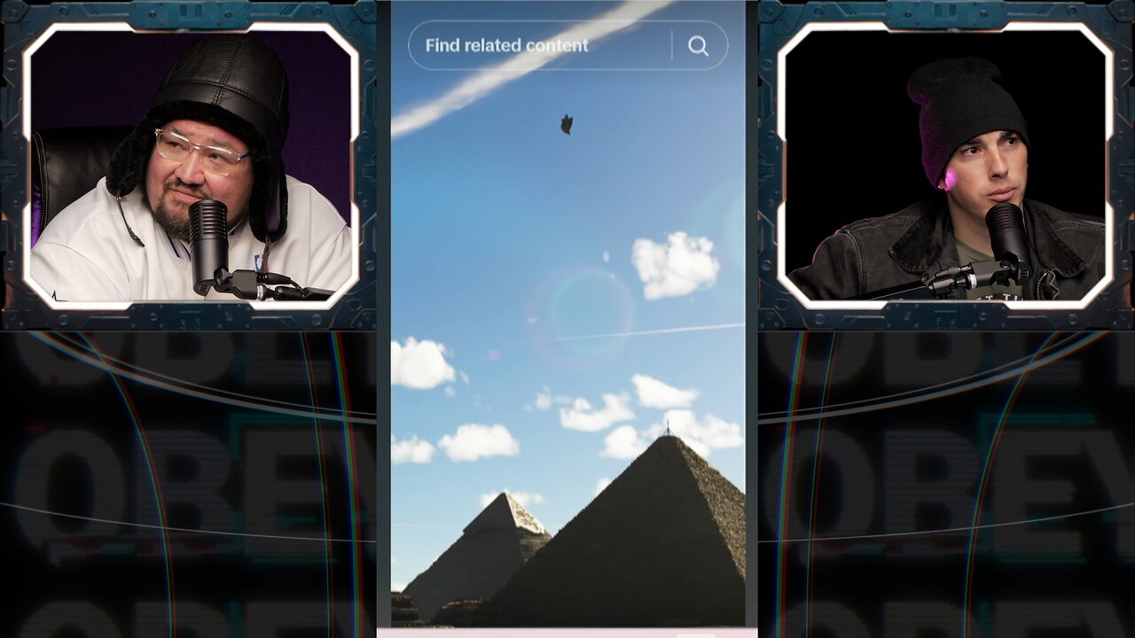 ☢️Strange UFO over Pyramids in GIZA☢️ #ufo #alien #giza #pyramids #toilettimetv