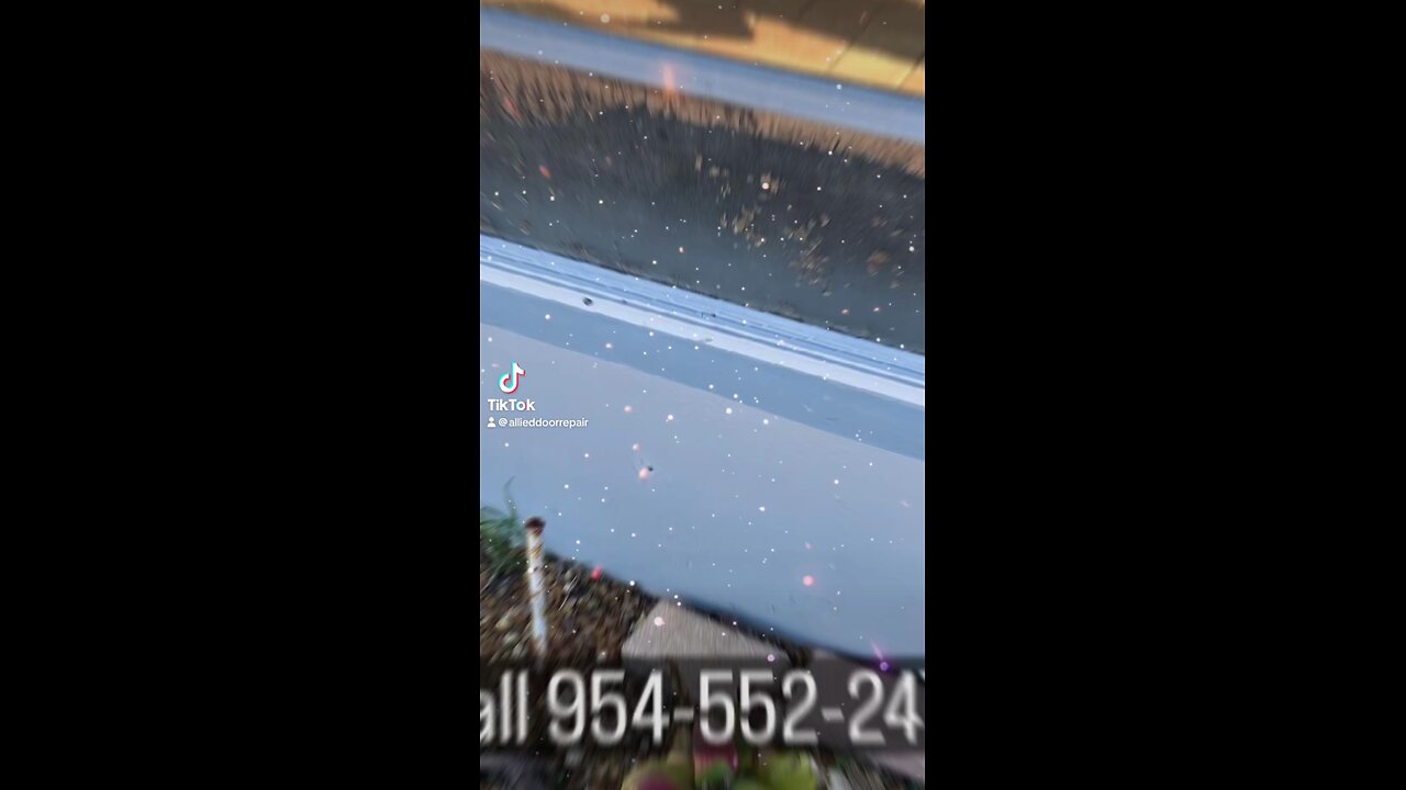 Window glass replacement and glazing In Pompano Beach, Fl.