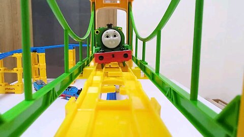 Construction vehicles pass through the magic gate cartoon video toy video toys baby toy video