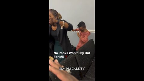 Get what y’all need 💃🏽💃🏽 #praisebreak