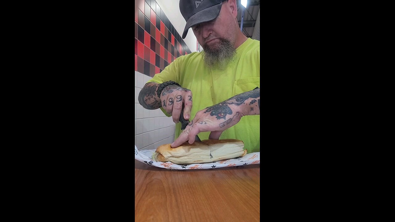 PERFECT SANDWICH SLICING