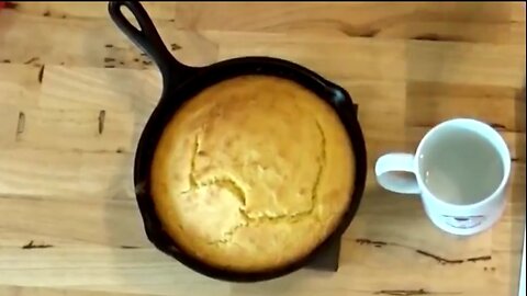 SOUTHERN CORNBREAD - SECRETS FOR PERFECT CORNBREAD - HEIRLOOM RECIPE - THE HILLBILLY KITCHEN 😁