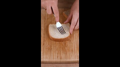 Everyone is eating mashed bread, after seeing this genius idea #cooking #Recipe