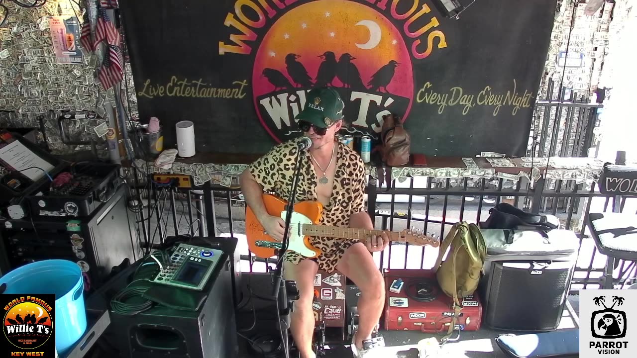 LIVE Music Everyday!