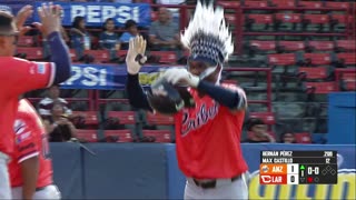 Andruw Monasterio disparó el primero