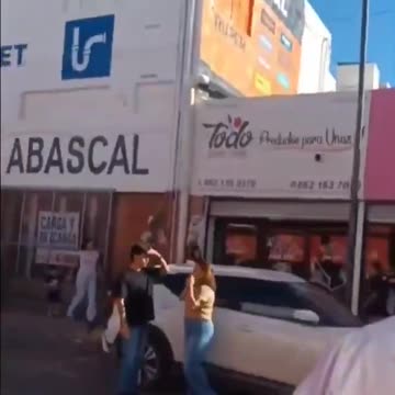 Shpërthen zjarr në një dyqan në Meksikë, humbin jetën 23 persona, përfshirë dhe fëmijë