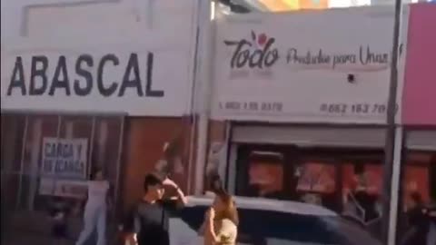 Shpërthen zjarr në një dyqan në Meksikë, humbin jetën 23 persona, përfshirë dhe fëmijë