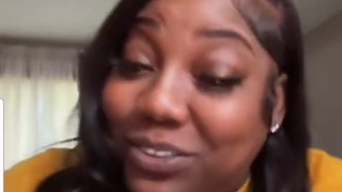 QUEEN TOMIKAY PLAYS CLIP OF NONY TALKING ABOUT ROACHBAE EBBIMAY DRUG ADDICTION