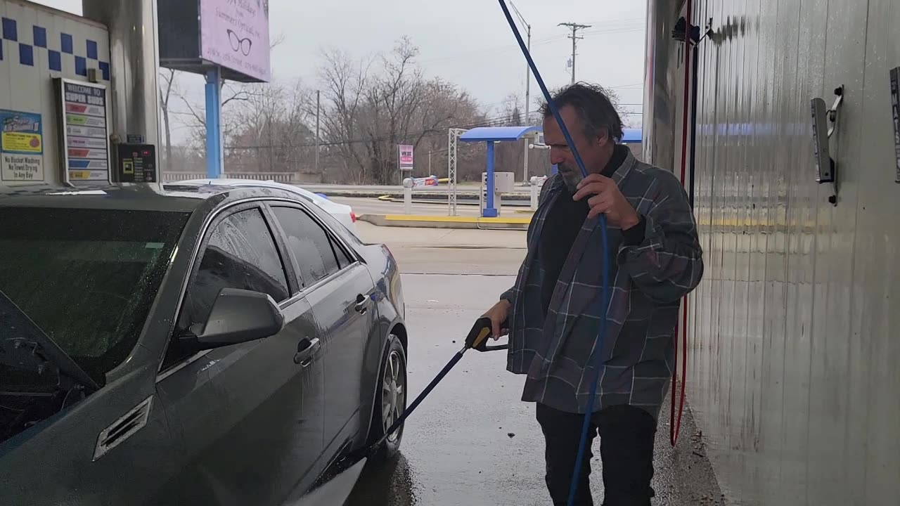 CHRISTMAS DAY CAR WASH