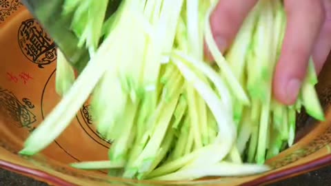 Making dishes from pumpkin trees