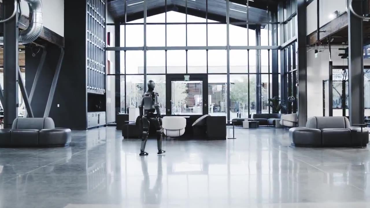 The Figure robot can now walk naturally, just like a human