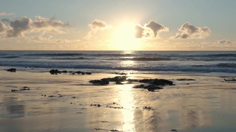Relaxing ocean