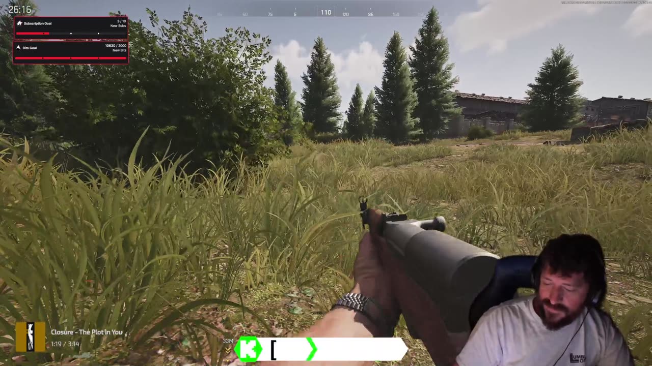 WARZONE LOOTING AND KILLING