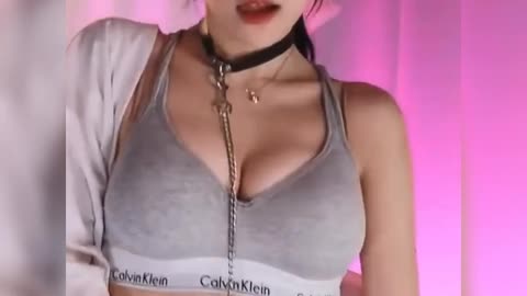 Hot sexy - Korean girl shows off extremely sexy and seductive dance - Can't take your eyes off
